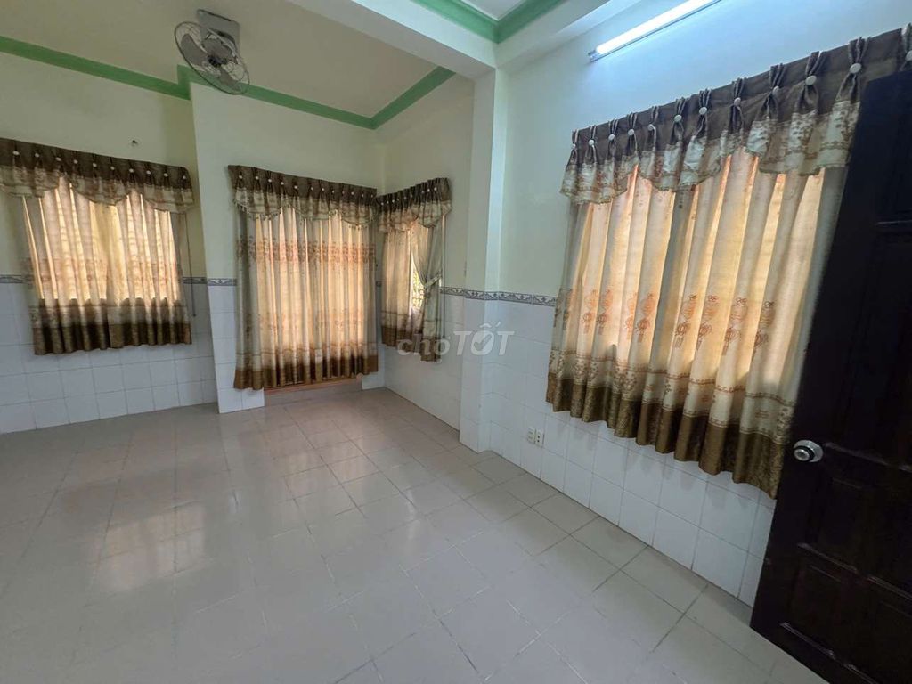 3 rooms Phạm Đình Hổ.