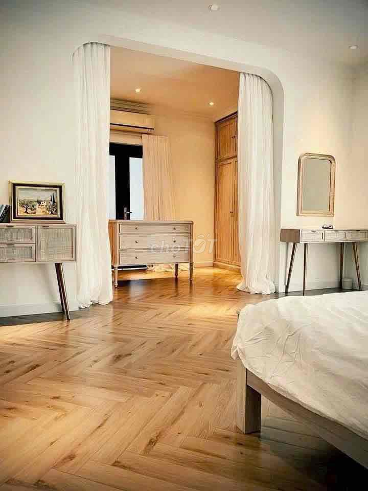Rent a garden house - Nguyễn Văn Hưởng, Thủ Đức