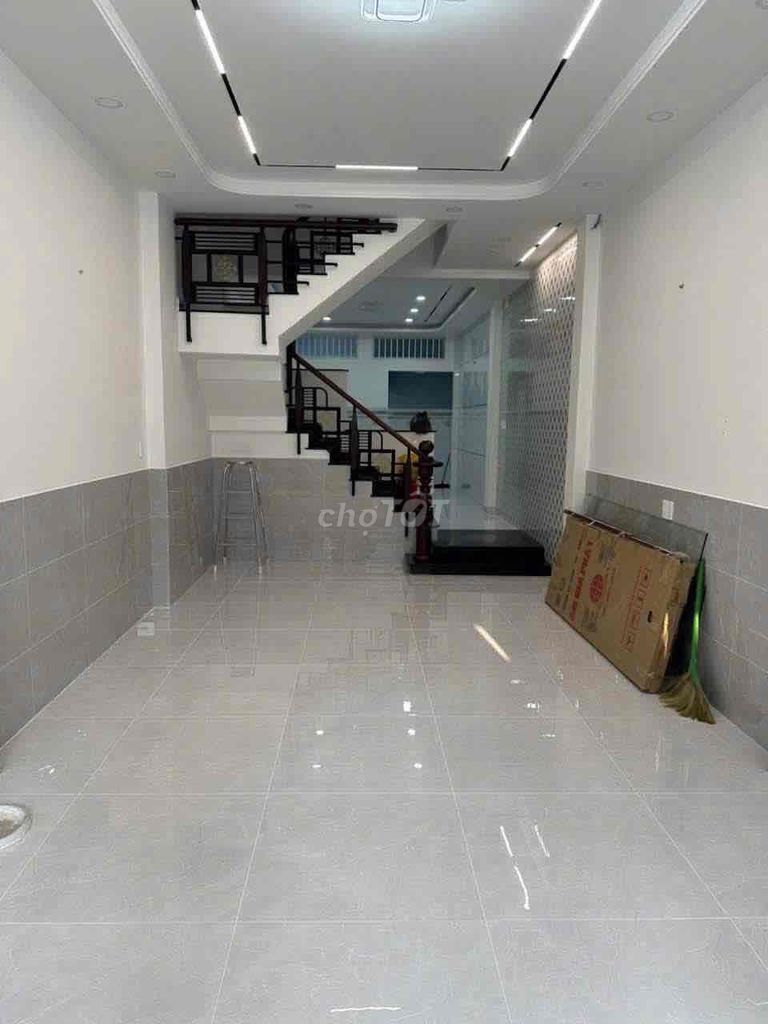 One kmm new home market is 4 x 18 m of newly removable 4 bedrooms