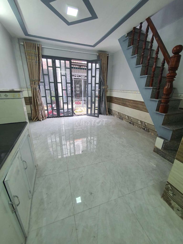 3'4", 1 .6, 1 .1 bedroom, 1 out of 2 toilets.