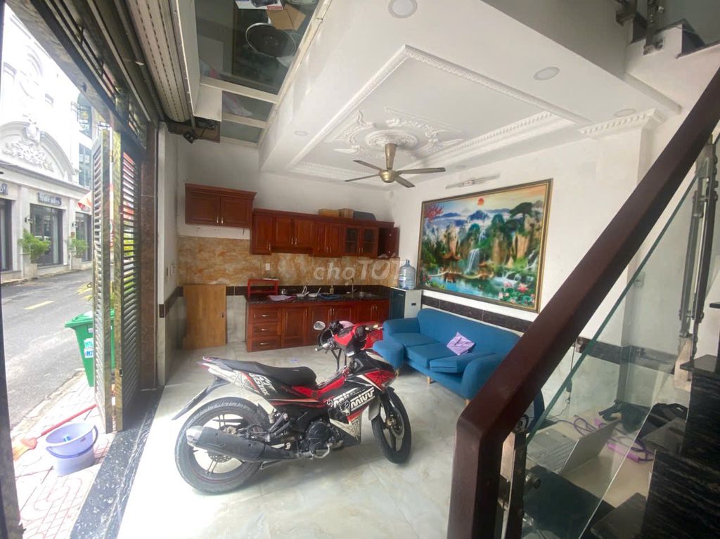 Renting the Original Front of the Railway Trần Thị Năm, District 12.