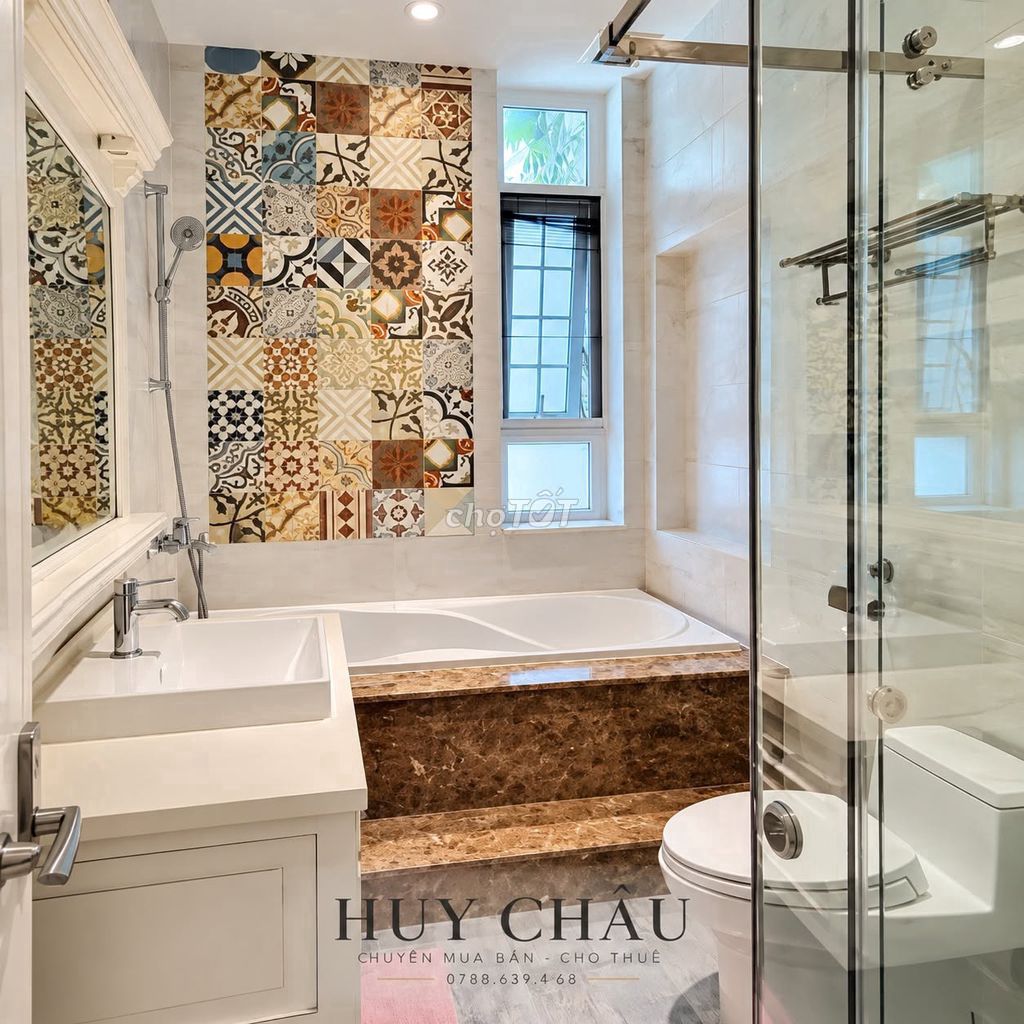 Rent the original house of the 7000th District of 7 126 m2 5 bedrooms 6 toilets