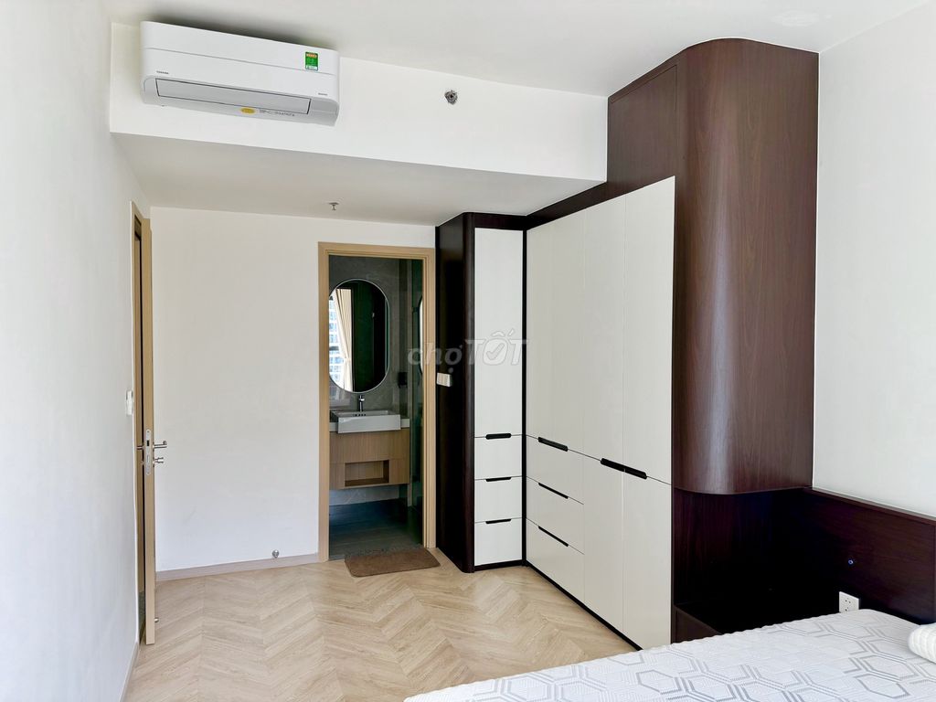 The two bedrooms of Luminque Boulevard - Nice View, right here.