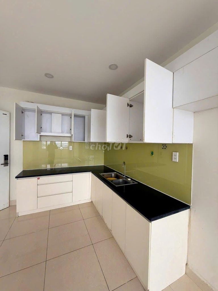 The Harmona Trương Công Định area 107 meters2, 3 bedrooms (No furniture) at 13 million a month