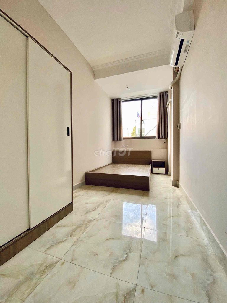 Room 2 bedroom full private washing machine - clear windows