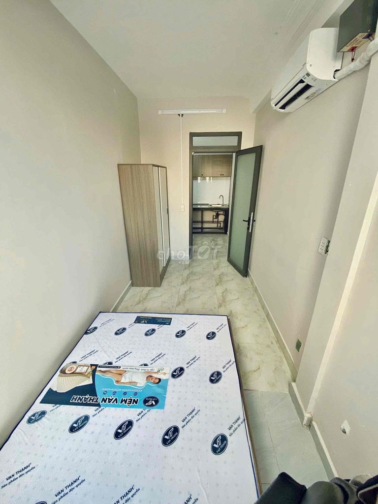 Room 2 bedroom full private washing machine - clear windows