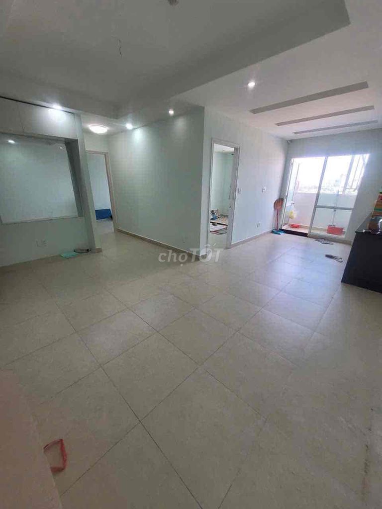 Rent apartment belleza, 7-7-75 M2,2 bedrooms, 2 river toilets, 9 million interior gardens.