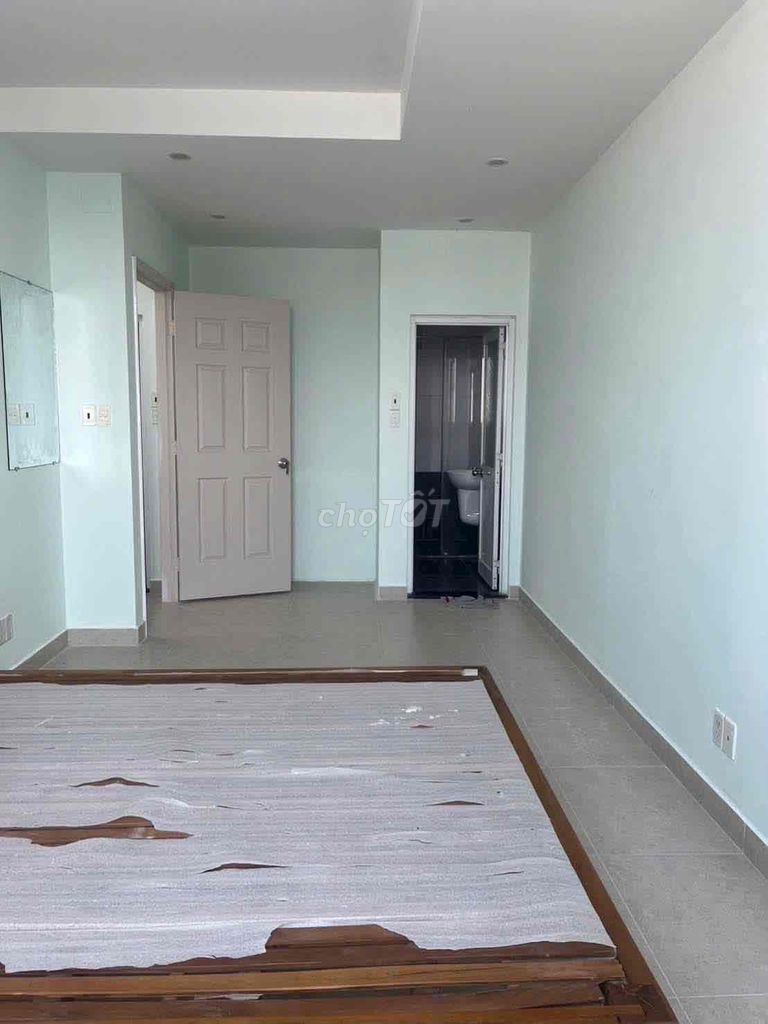Rent apartment belleza, 7-7-75 M2,2 bedrooms, 2 river toilets, 9 million interior gardens.