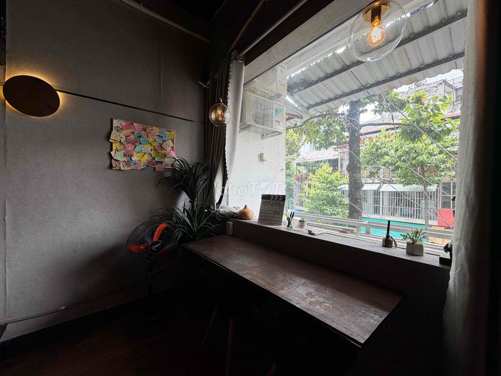 Dupex Old Hall 40 m. Balcon_Full interior at Bến Thành Bridge