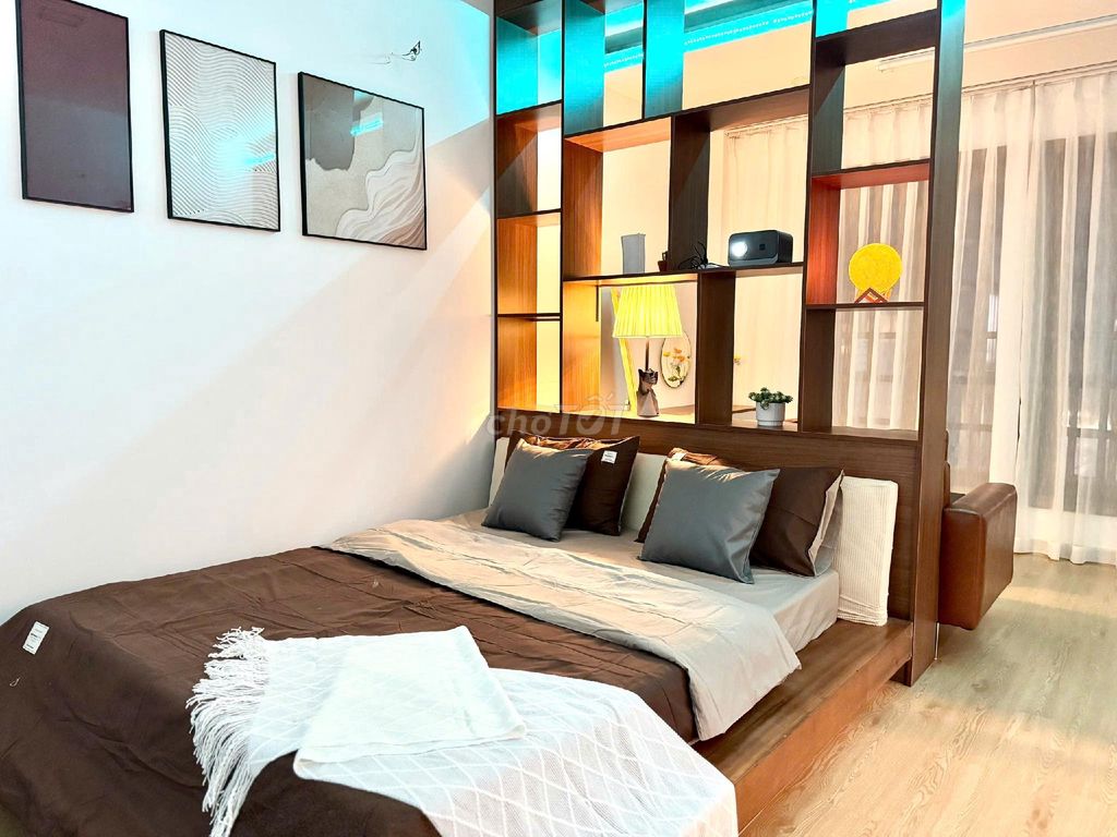 The apartment's in the villa.