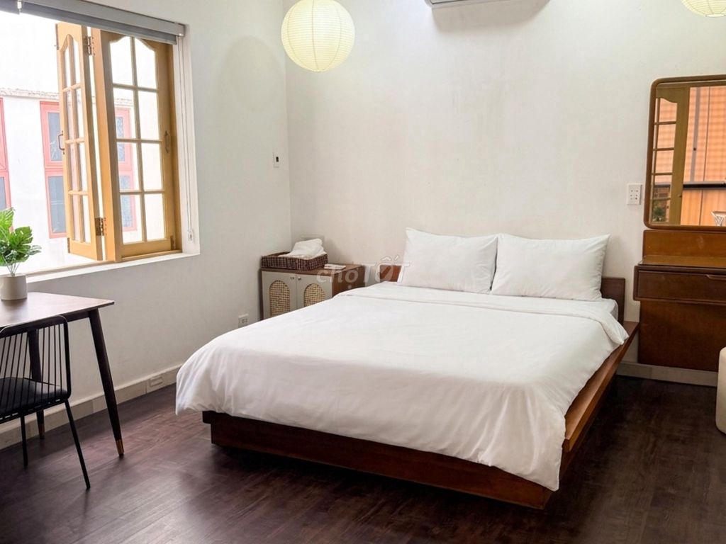 The apartment's in the villa.