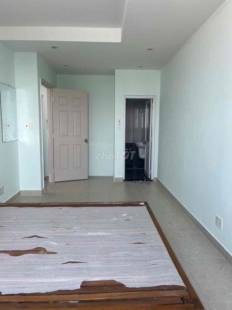Rent an apartment 2 empty bedroom *View river* BellezaQ7*76 m2-9 million