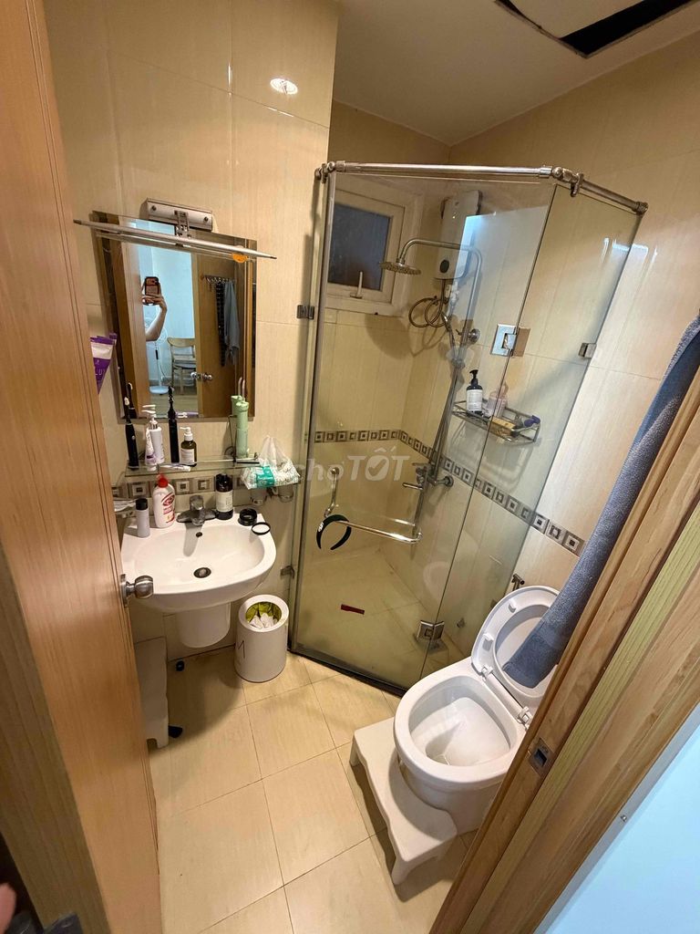 Rent the wronggonres apartment 2 ntcb new home make full