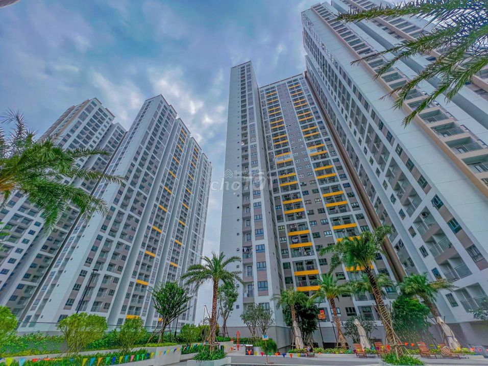 Rent a bedroom. 1-5m2 with kitchens, curtains, air conditioning, washing machines, 9 million TVs.