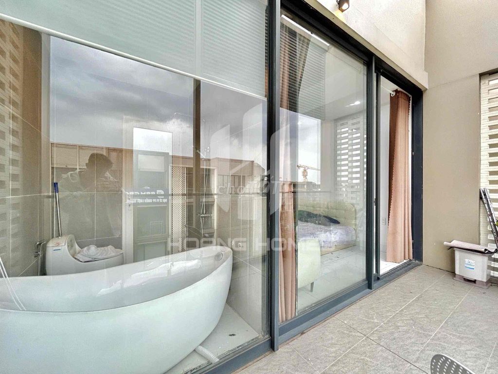 Rent the apartment right in the soho global city.