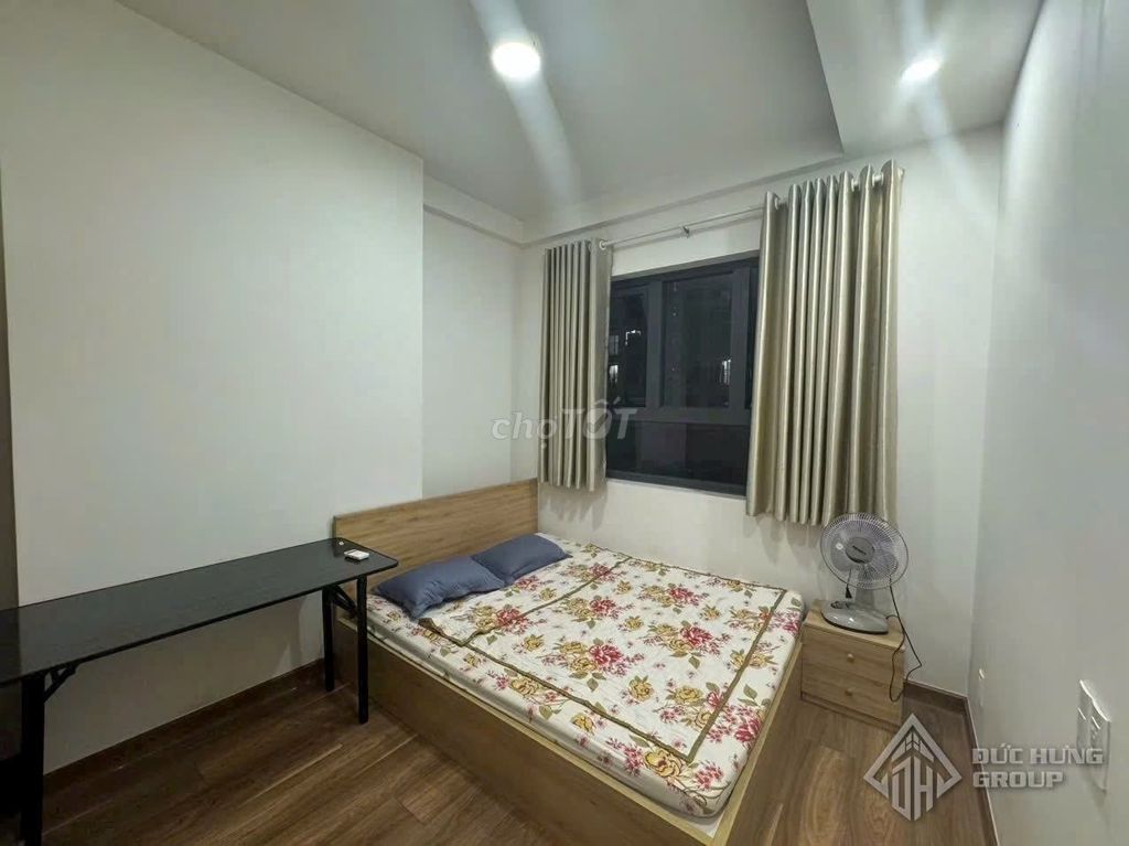 Rent two bedrooms full full of riverside County 7 – 66 M2 million a month.