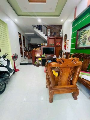 Intrusion Instruments - Linh Trung Beauty House - 3 Bedrooms