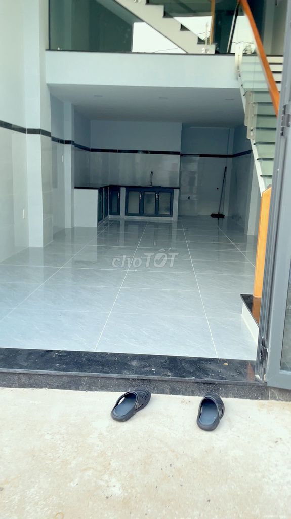 Rent the entire Gò Vấp, 4 x 11 meters, 1 st 1st floor, 4th floor