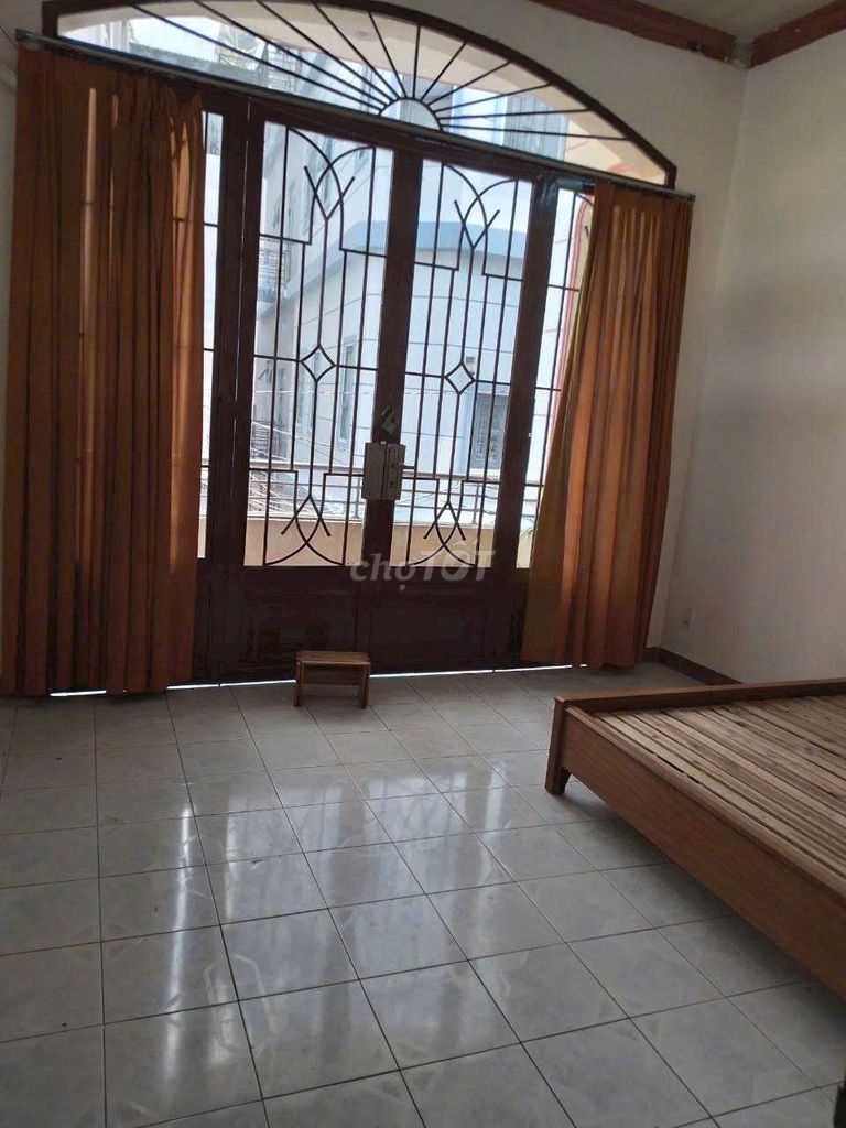 Lê Đức Thọ alley - 4 X14 M - 3 bedroom - car yard