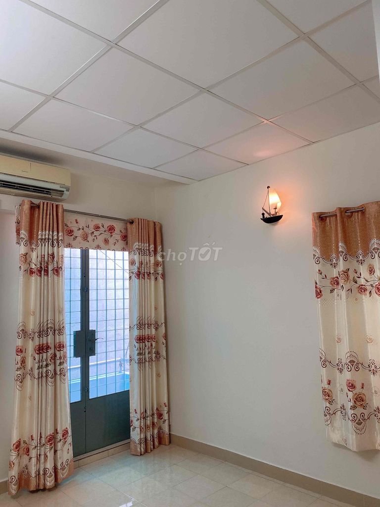 Rent the original Phú Nhuận.