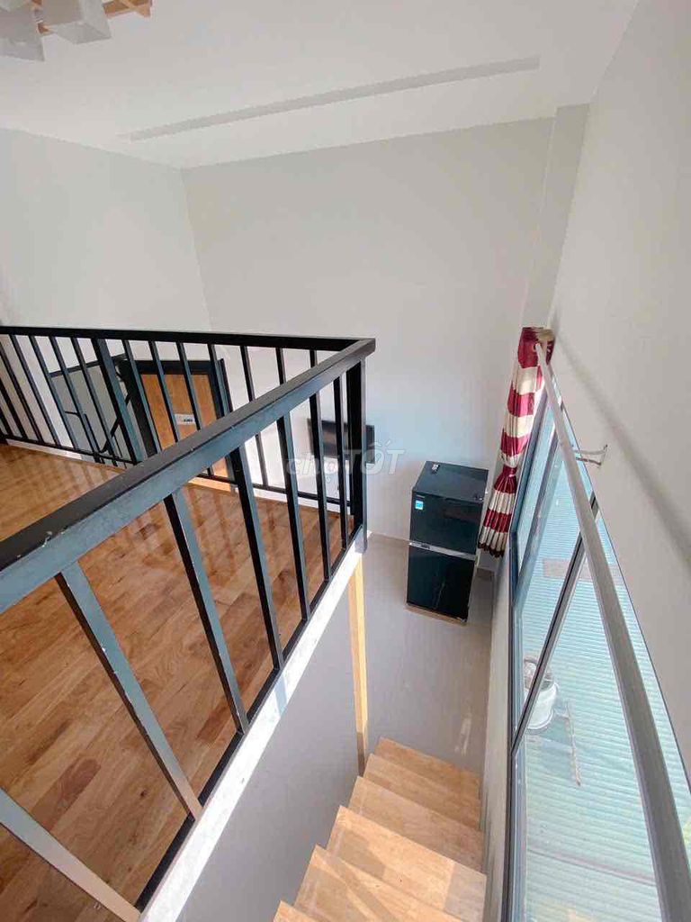 Rent an apartment with a full-in-the-house window in the middle of the 4th district.