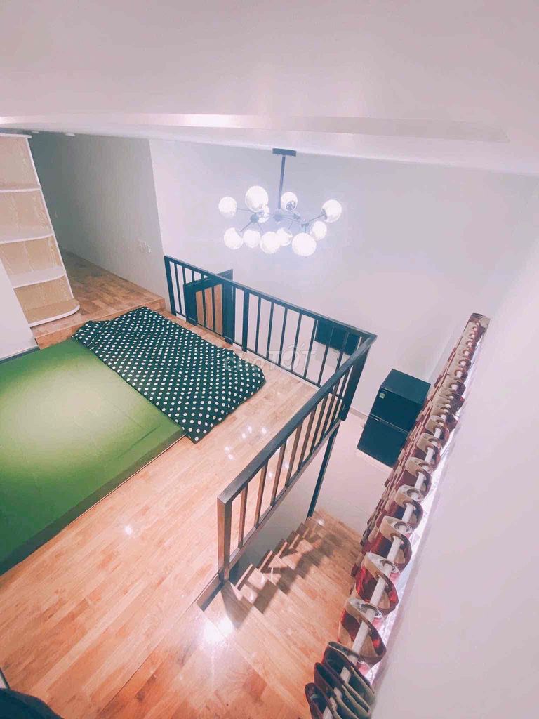 Rent an apartment with a full-in-the-house window in the middle of the 4th district.