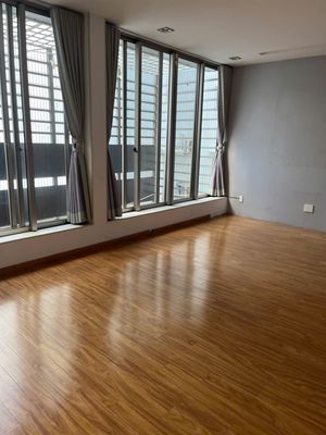 Hire 3rd floor x18th floor sadco River Tân Phong District 7