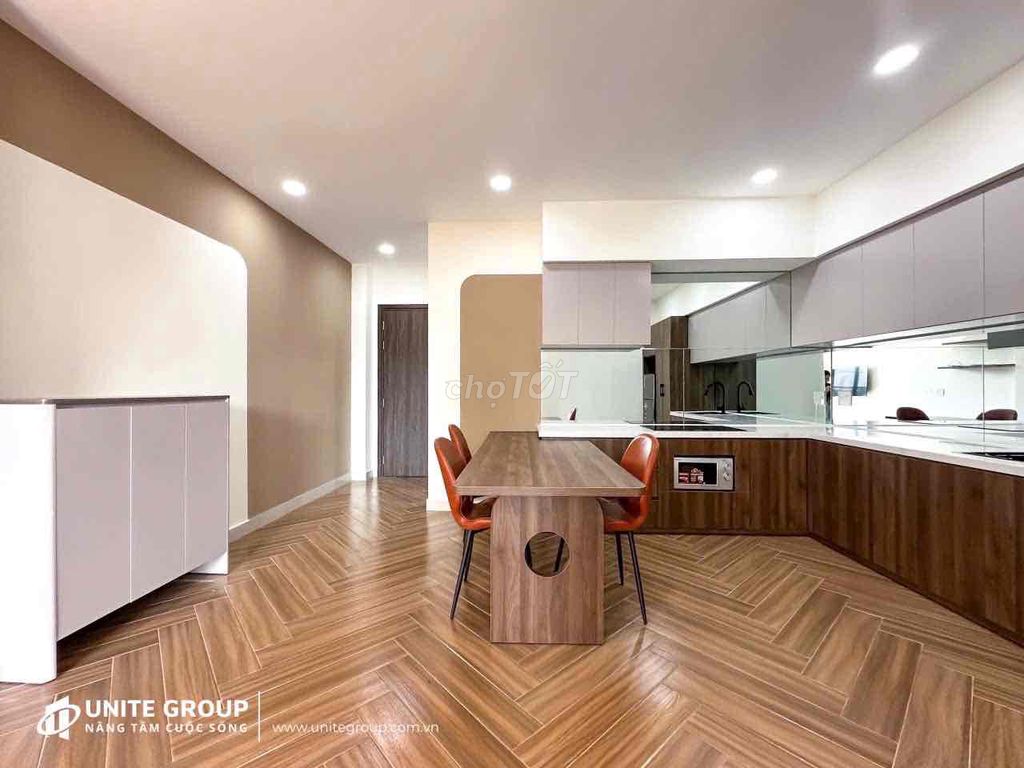 apartment 1 balcony bedroom full of close-up furniture District 7, tdtu, rmit, nttu, District 4