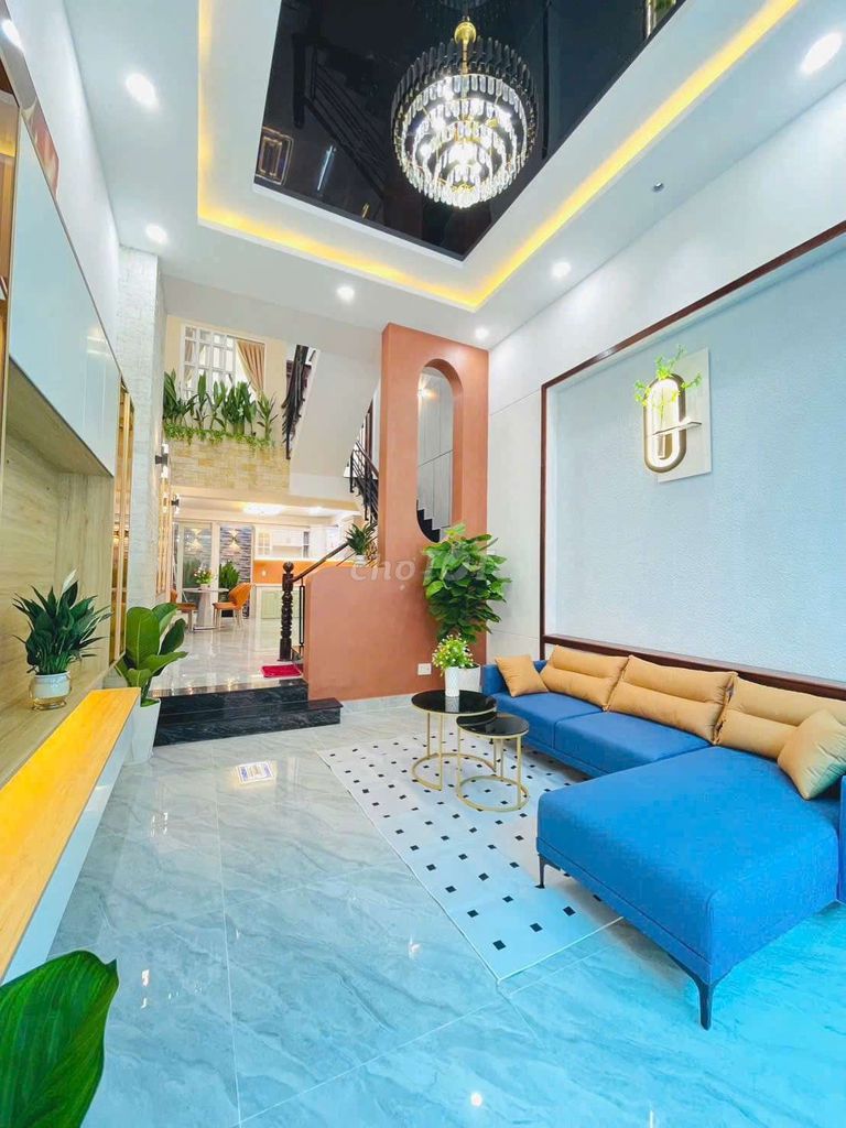 Rent a new house with furniture - car in the house near aeon 4 bedroom-4 toilet