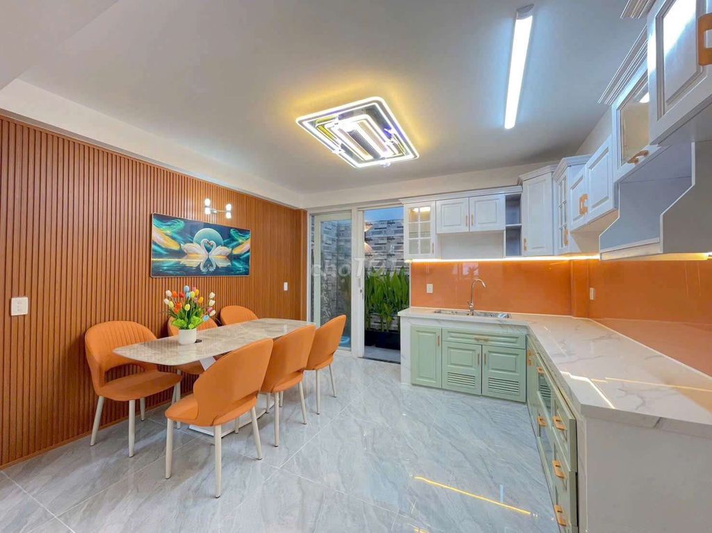 Rent a new house with furniture - car in the house near aeon 4 bedroom-4 toilet