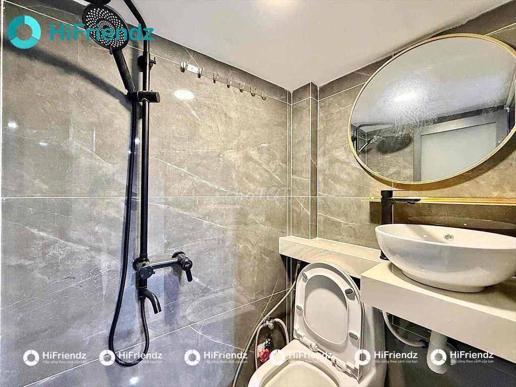 Rent a new full interior// high guard 2 M with its own washing machine