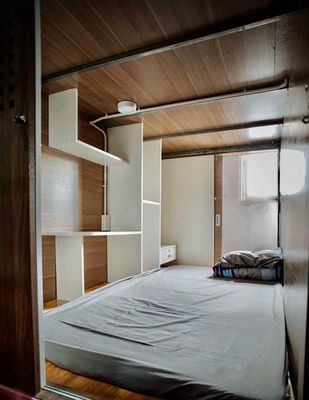 sleepbox_Eats 77 Âu Cơ, Tân Phú district