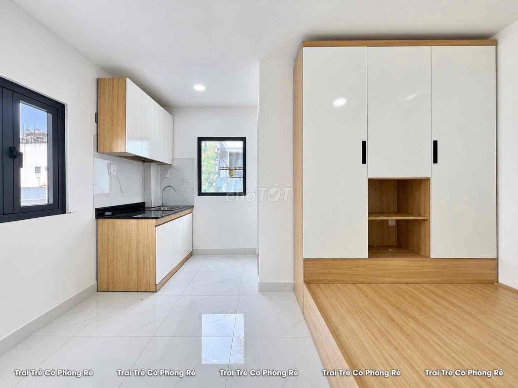 The new studio has built a full interior in the shower dress - 11th District.