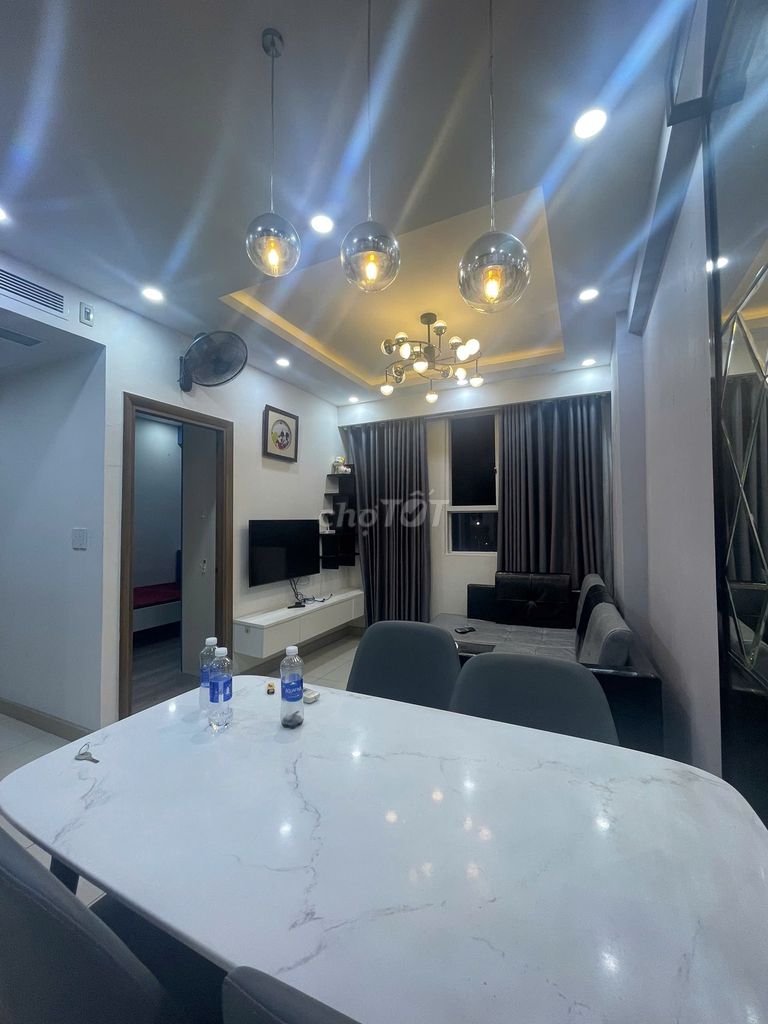 The owner rented two bedrooms with a full interior balcony.