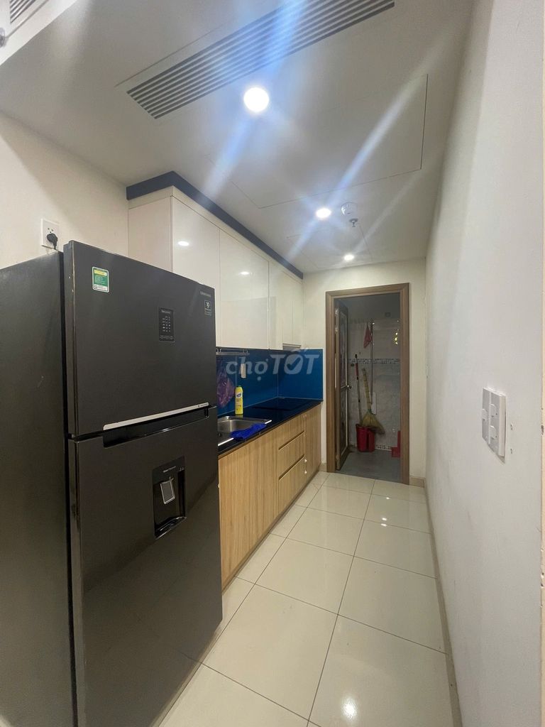 The owner rented two bedrooms with a full interior balcony.