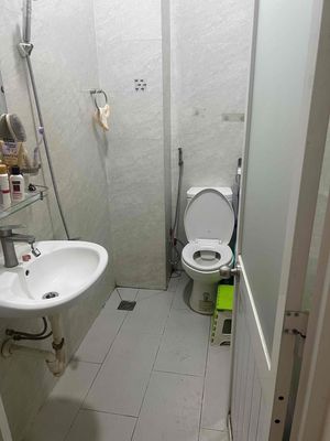 The extra room is 22 meters away from the New Year's Security Market.