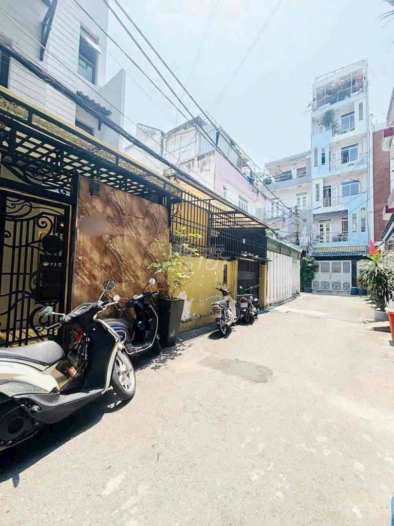 Rent a house on Tô Hiến Thành.