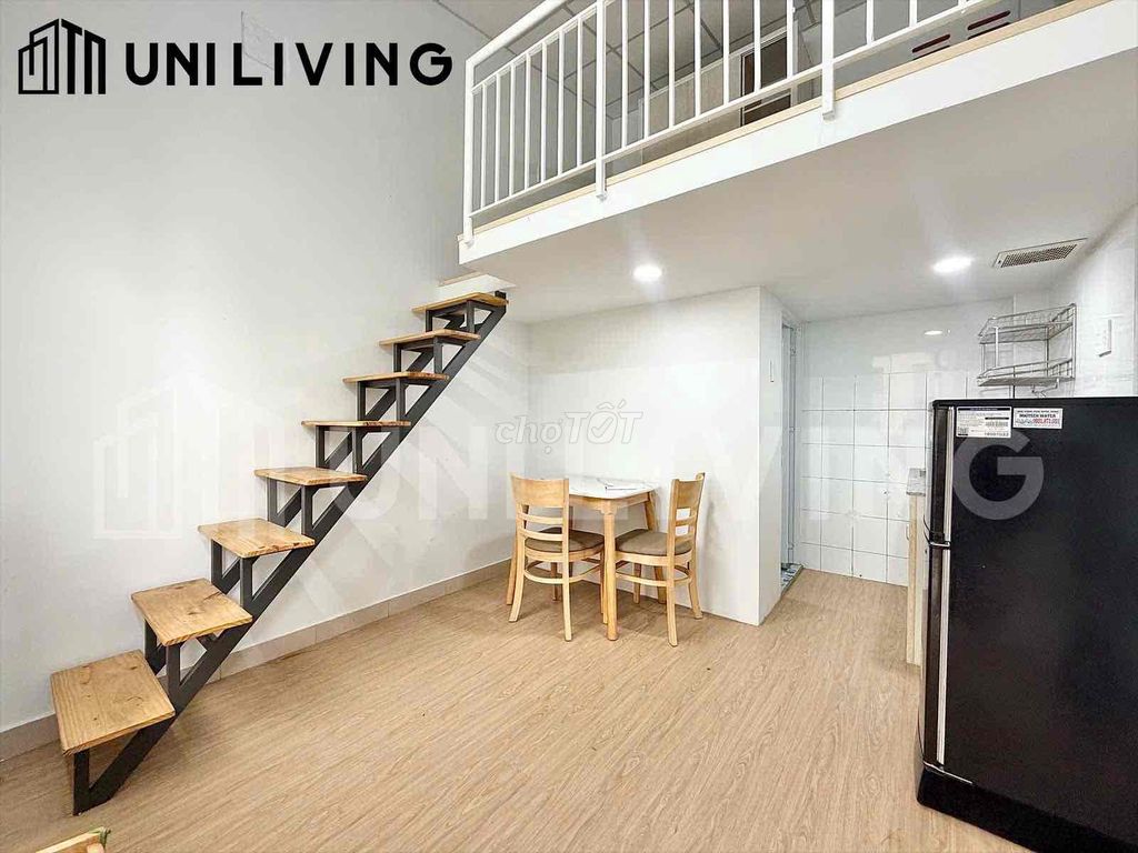 Rent an area of large interiors in universities.