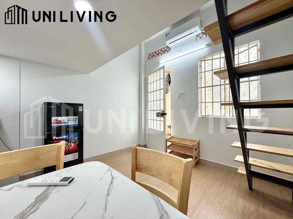 Rent an area of large interiors in universities.
