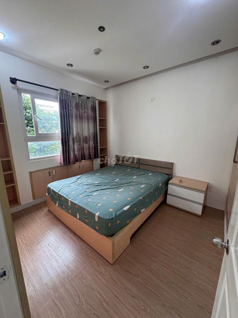 Rent an Imperial apartment, Nguyễn Văn Quá, District 12. Six million. 40 meters, one bedroom.
