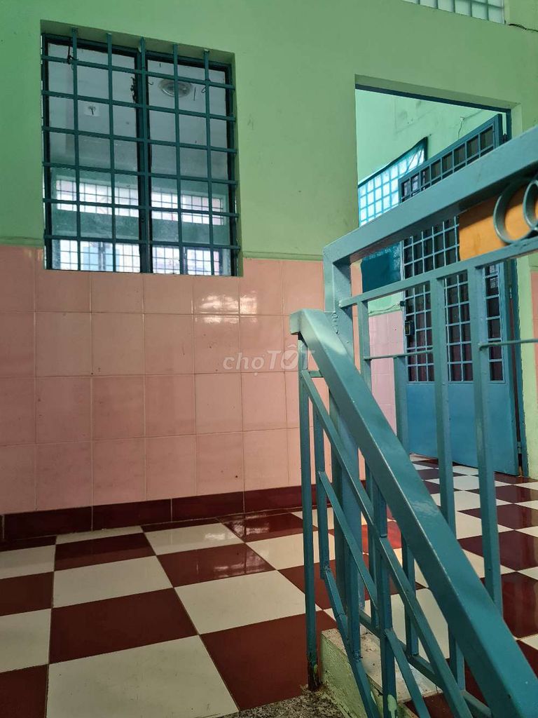Rent the full second floor, with balconies, and top roof chill