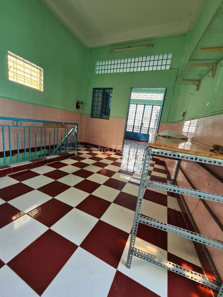 Rent the full second floor, with balconies, and top roof chill