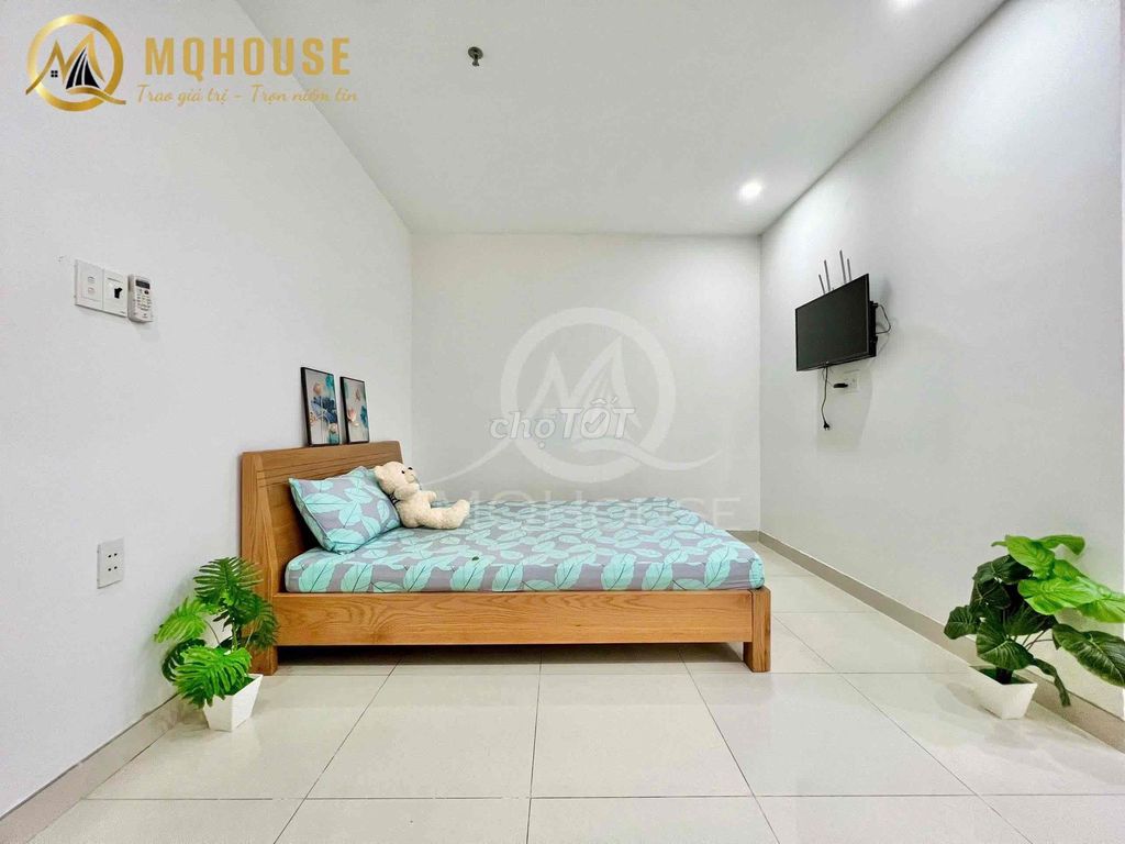 The apartment is now  cmt8 full of furniture only 5 million5