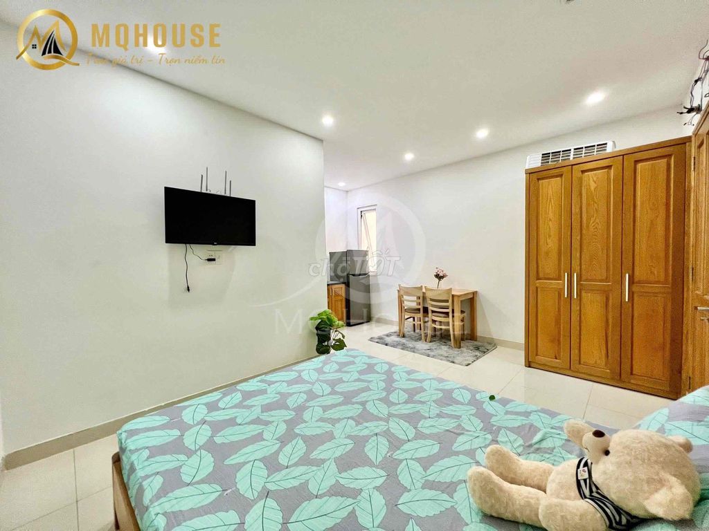 The apartment is now  cmt8 full of furniture only 5 million5