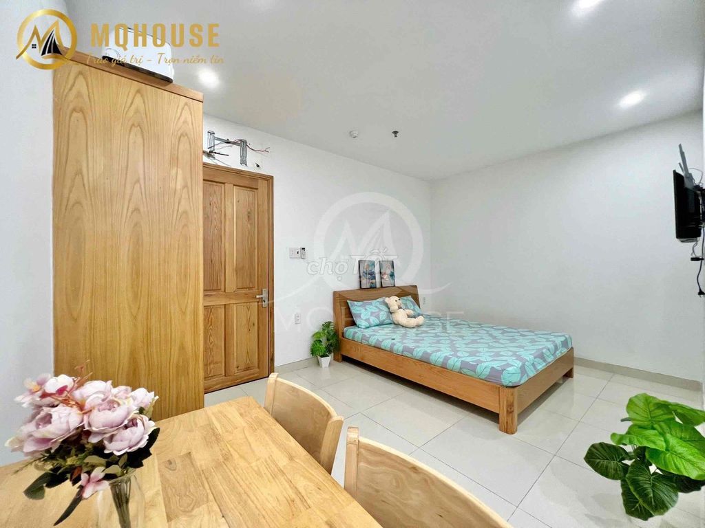 The apartment is now  cmt8 full of furniture only 5 million5
