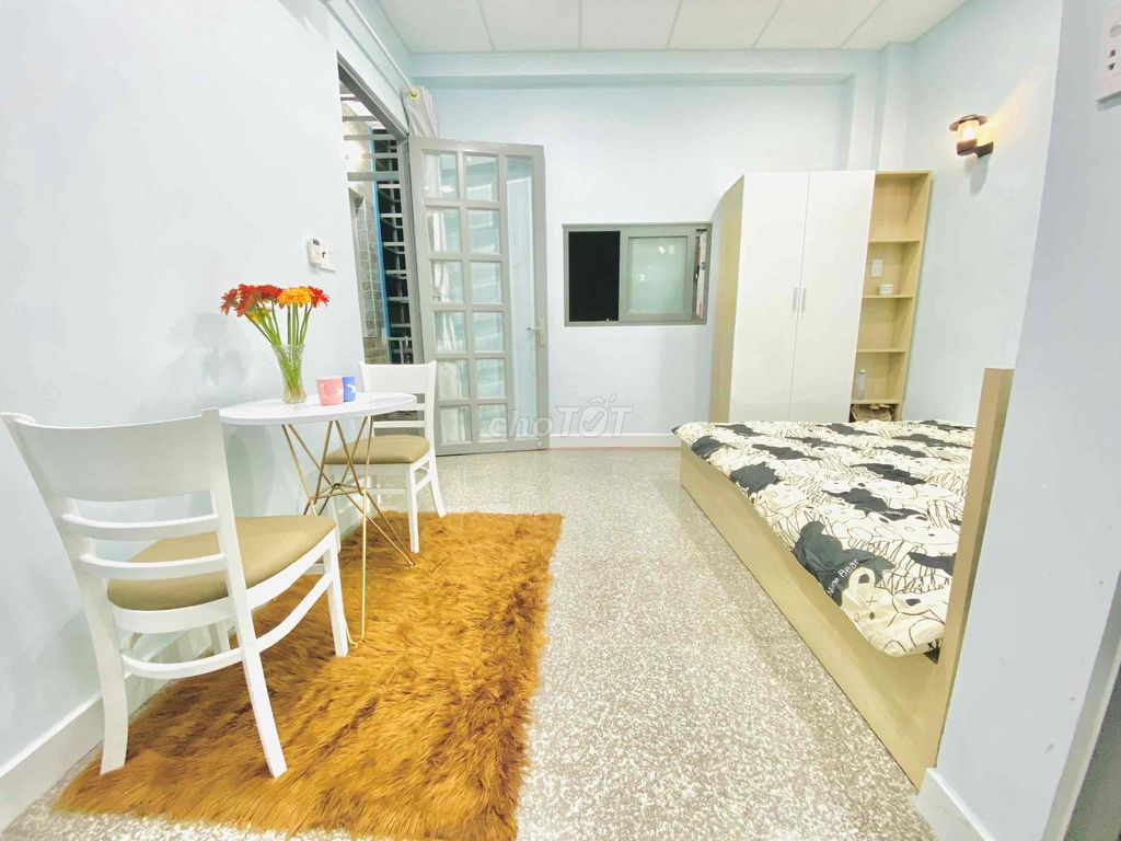 Rent a Phú Nhuận- Full interior balcony-- 5 million and 5