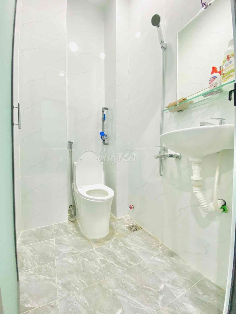 Rent a Phú Nhuận- Full interior balcony-- 5 million and 5