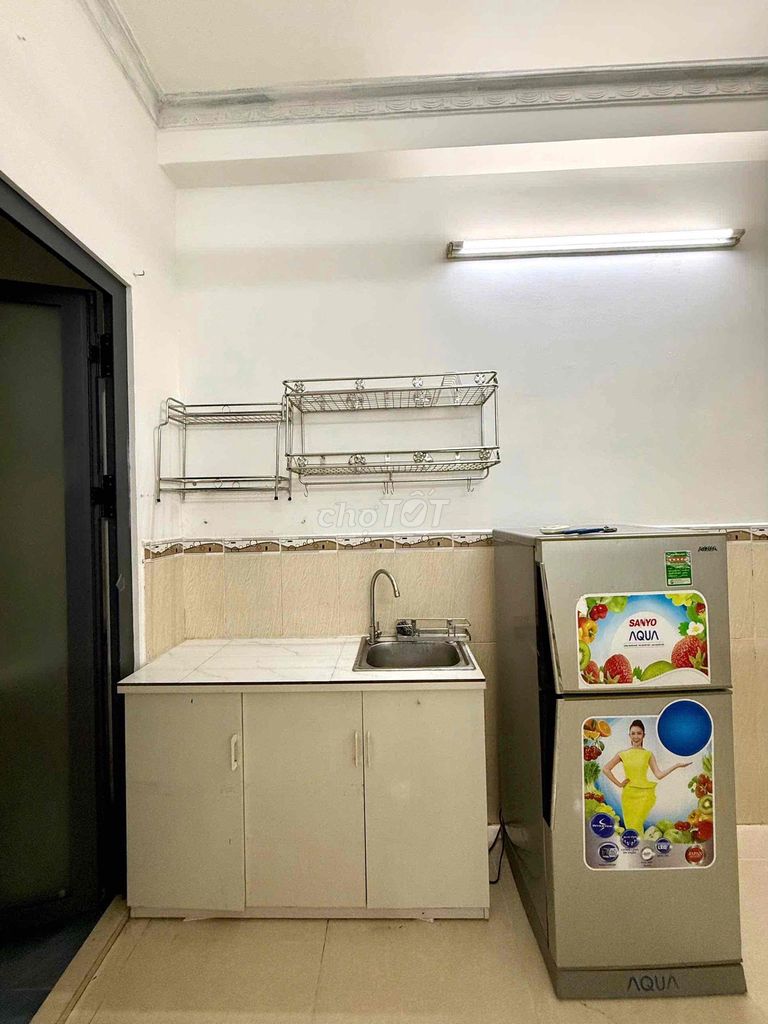 The cheap motel near the University of God wins, rmit