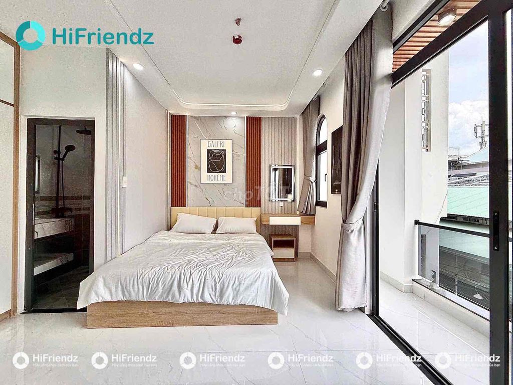 Open 10 PCHO balcony-full interior-side flower park