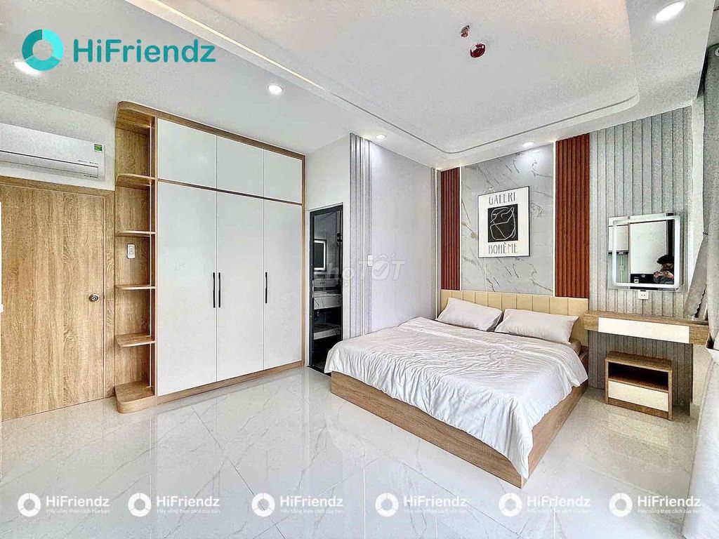 Open 10 PCHO balcony-full interior-side flower park